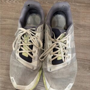 On Running Men's Athletic Shoes in Gray and Light Green